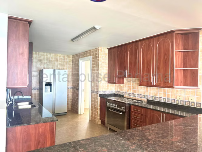 Venta de Apartamento en Playa Blanca Ph Miramar I ANL