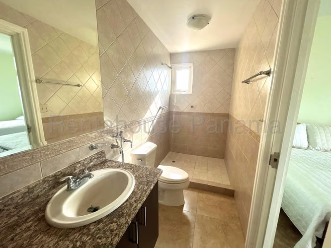 Venta de Apartamento en Playa Blanca Ph Miramar I ANL