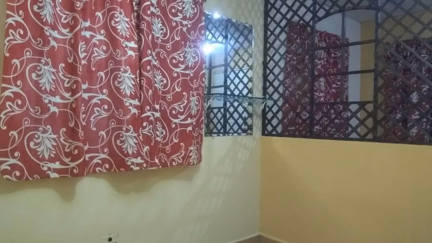 Alquiler Amueblada de casa pequeña