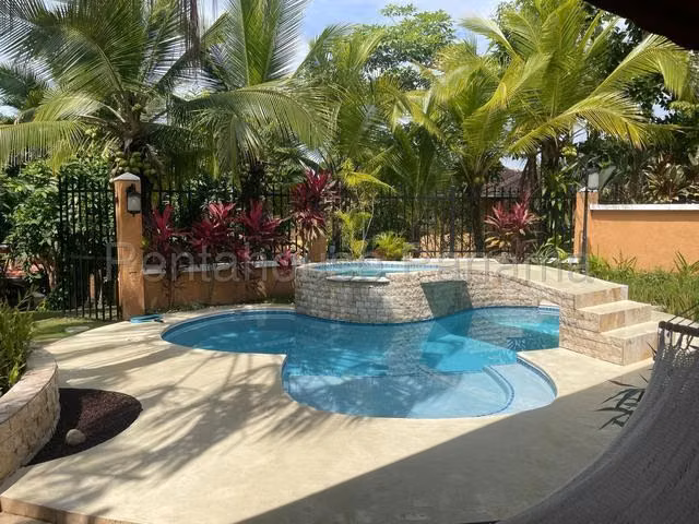 Casa en alquiler en Clayton Village 26LRL8985