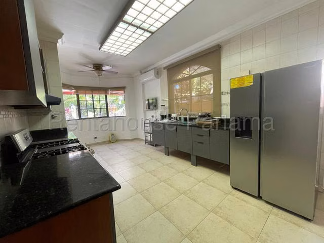 Casa en alquiler en Clayton Village 26LRL8985