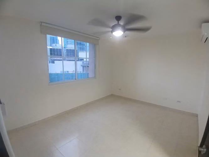 Elegante Residencia en Piso Alto con Amenidades Premium en una Ubicación Privilegiada