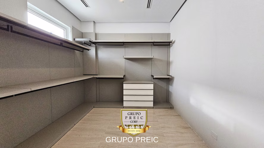 Apartamento en Ocean Reef - 718.29 mt2 -DL