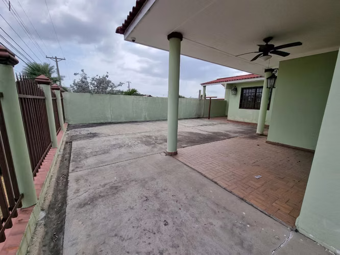 CASA BRISAS DEL GOLF - 333.26m131 - Imagen 3