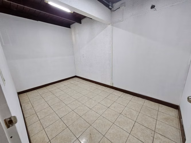 LOCAL COMERCIAL AMPLIO EN BETANIA – EXCELENTE UBICACIÓN - Imagen 13