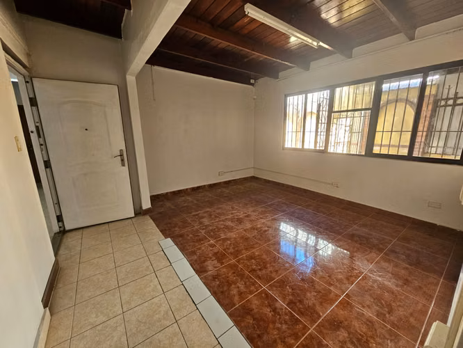 LOCAL COMERCIAL AMPLIO EN BETANIA – EXCELENTE UBICACIÓN - Imagen 7