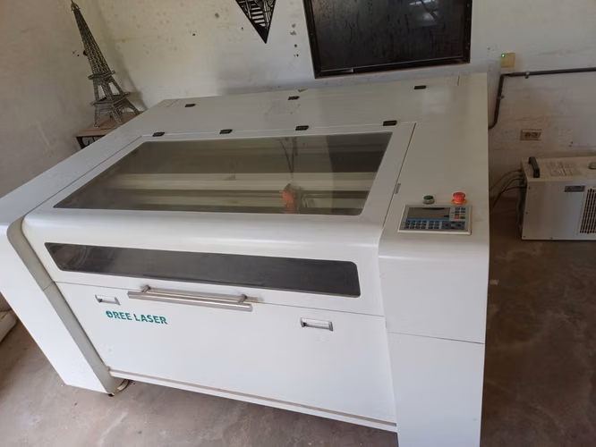 MÁQUINA LÁSER CO OREE LASER EN VENTA