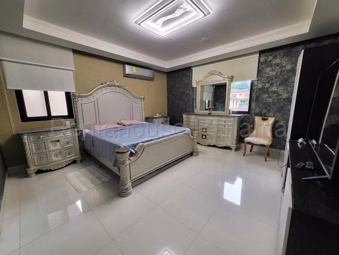 Venta Casa Embassy Club Clayton 26YCG8990