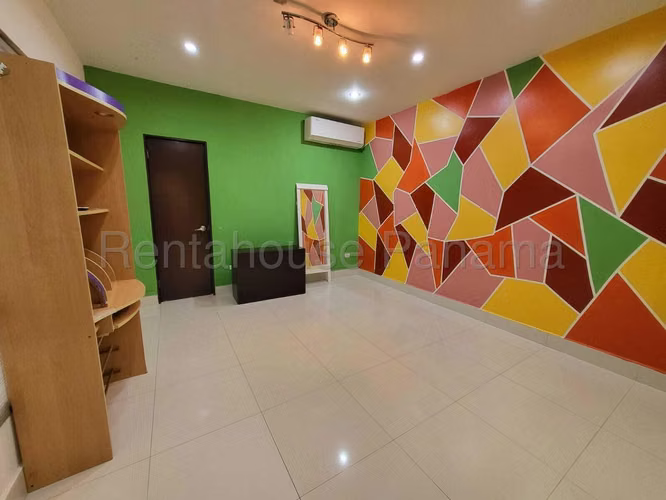 Venta Casa Embassy Club Clayton 26YCG8990