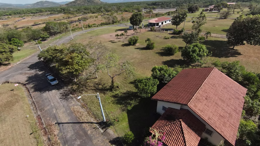 SE VENDE TERRENO PRIVADO EN CHAME - 700 m² - Imagen 17
