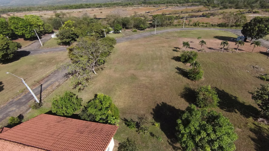 SE VENDE TERRENO PRIVADO EN CHAME - 700 m² - Imagen 4