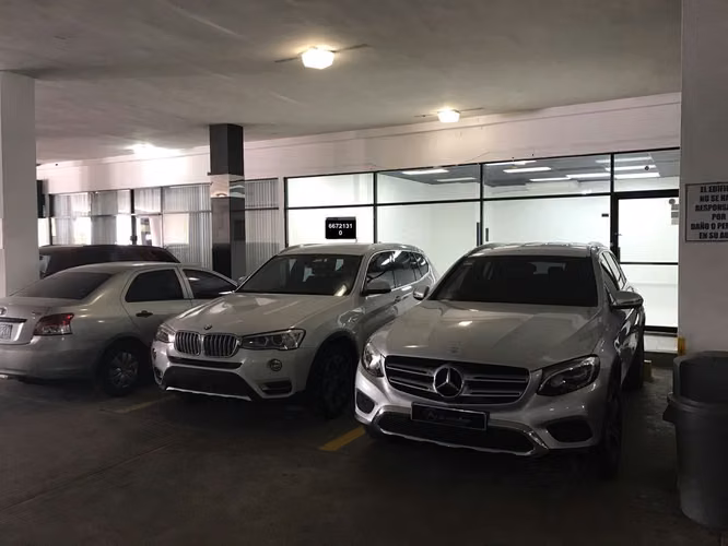 SE ALQUILA LOCAL COMERCIAL AVE BALBOA - Imagen 2