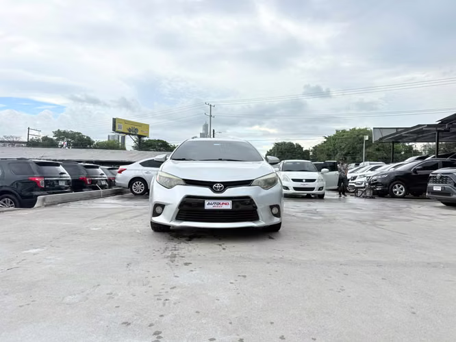 Toyota Corolla 2015 - Imagen 3
