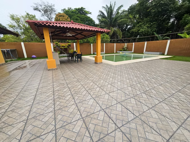 VENTA DE ESPACIOSA CASA DE CAMPO CON POTENCIAL INFINITO EN CERMEÑO - RM