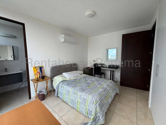 Se Vende Apartamento en San Francisco LA26-8984