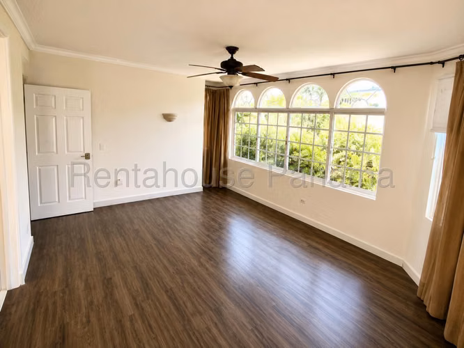 Se Vende Casa en Altos de Panama LA26-8982 - Imagen 8
