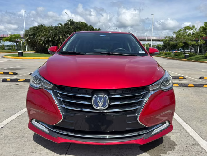 2025 CHANGAN ALSVIN FULL EXTRAS 10,000 KM - Imagen 2