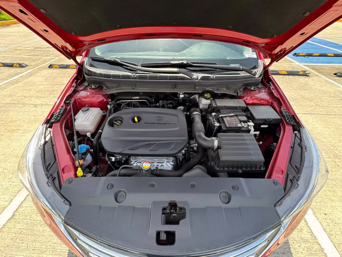 2025 CHANGAN ALSVIN FULL EXTRAS 10,000 KM - Imagen 15