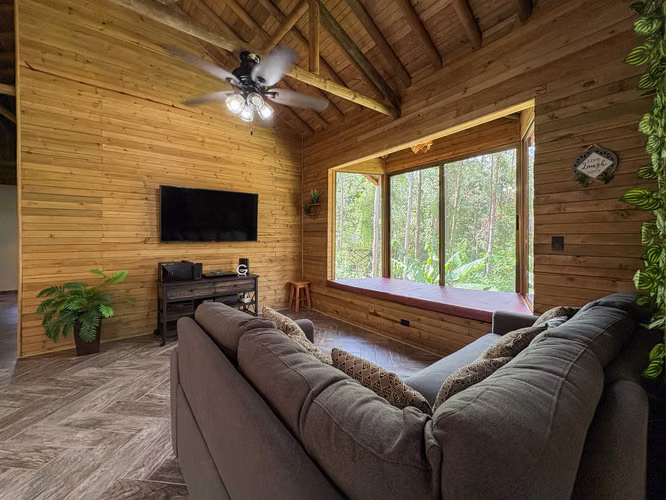 Retiro de Montaña de Madera en Venta en Altos del María - Imagen 4