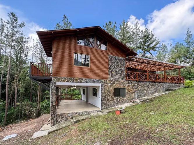 Retiro de Montaña de Madera en Venta en Altos del María - Imagen 18