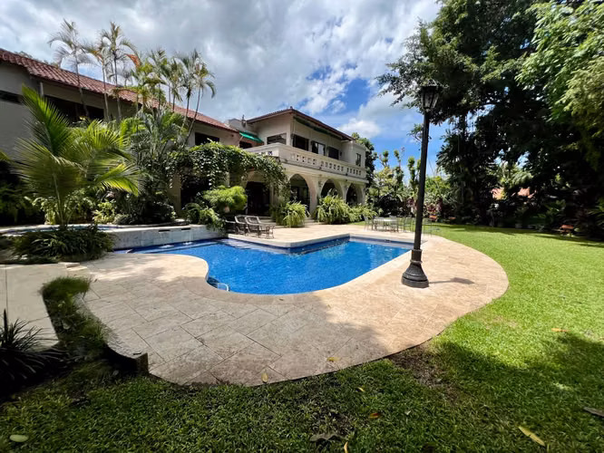 ALTOS DEL GOLF MANSIÓN EN VENTA O ALQUILER - Imagen 9