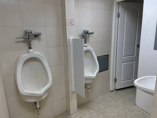 Se Alquila Local Comercial en Chanis - Imagen 7