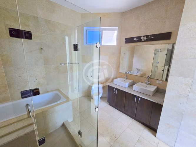 Venta Apartamento The Bridge Vista al Canal Remate 1,513 $/m2 Negociable
