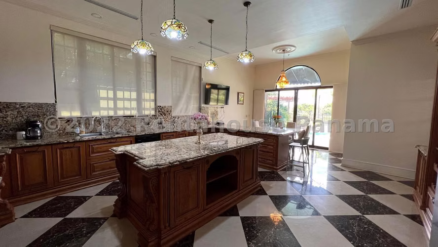 Venta de Casa Con Acabados de Lujo en Santa Maria 23*4194Mfk - Imagen 6