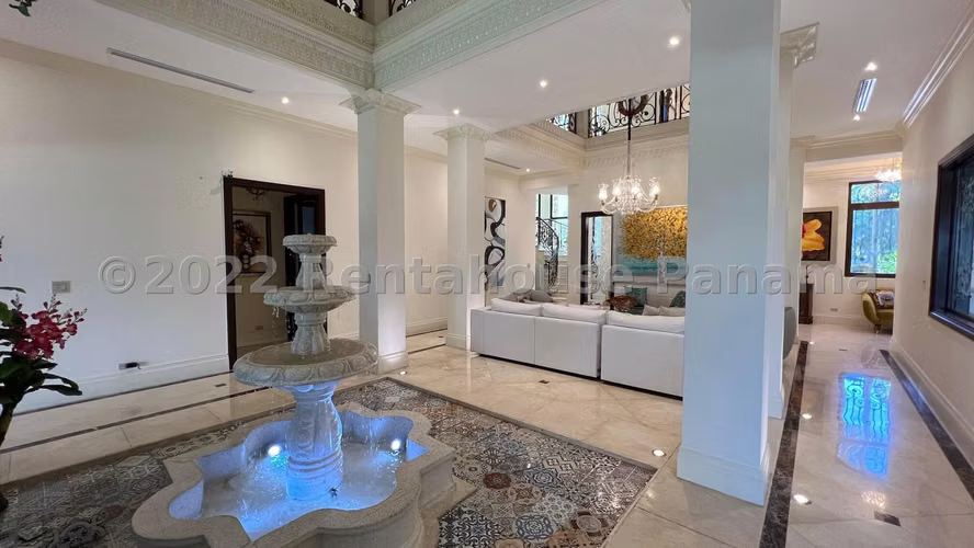 Venta de Casa Con Acabados de Lujo en Santa Maria 23*4194Mfk - Imagen 10
