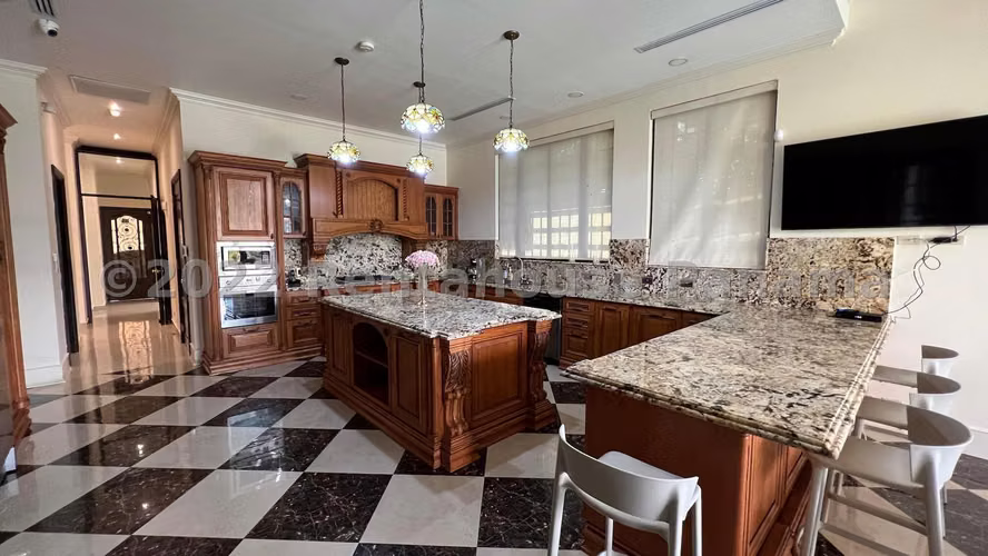 Venta de Casa Con Acabados de Lujo en Santa Maria 23*4194Mfk - Imagen 7