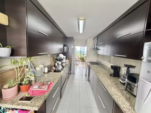 VENTA APARTAMENTO PH PACIFIC HILLS 200 REMODELADO Y GRAN VISTA - Imagen 5