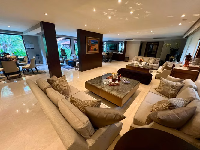 ALTOS DEL GOLF MANSIÓN EN VENTA O ALQUILER