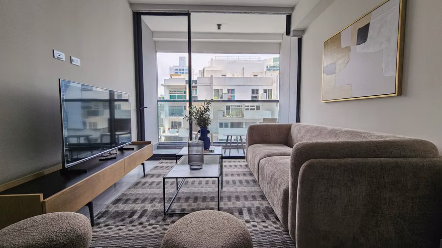 Se Alquila Apartamento Amoblado PH Nuovo Armani Avenida Balboa Panamá
