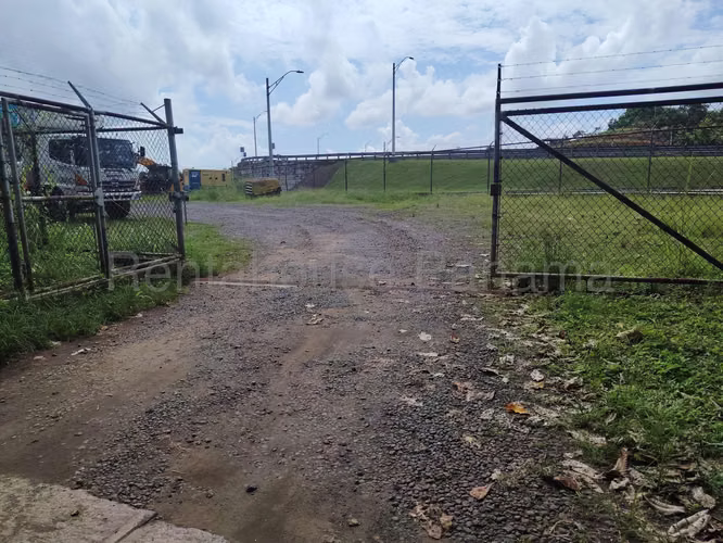 VENTA DE TERRENO EN VILLALOBOS PEDREGAL HQ