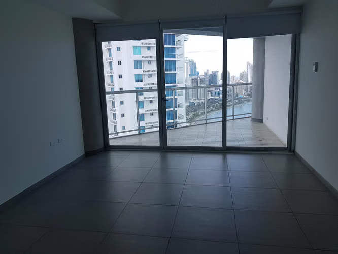 VENTA DE APARTAMENTO EN  AVENIDA BALBOA HQ
