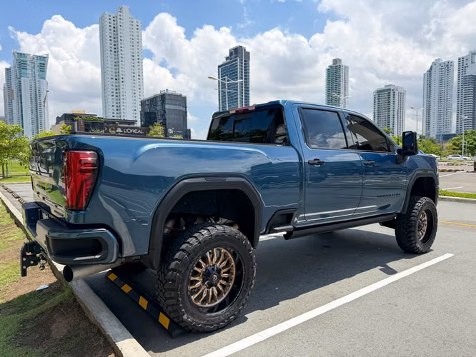 2025 GMC SIERRA 3500HD DENALI ULTIMATE