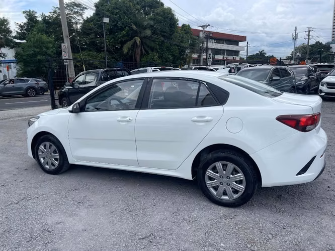 KIA RIO 2018 AUTOMATICO - Imagen 4