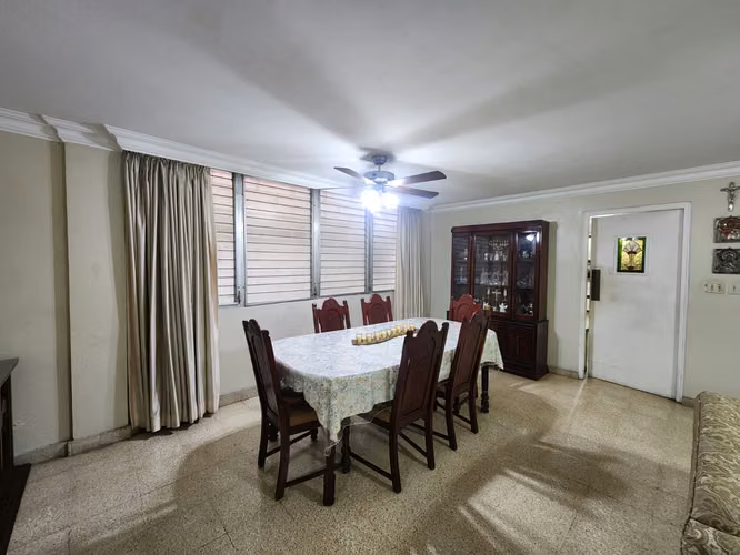 VENDO CASA EN BELLA VISTA, CALLE 50 PARA  VIVIENDA, OFICINA O NEGOCIO