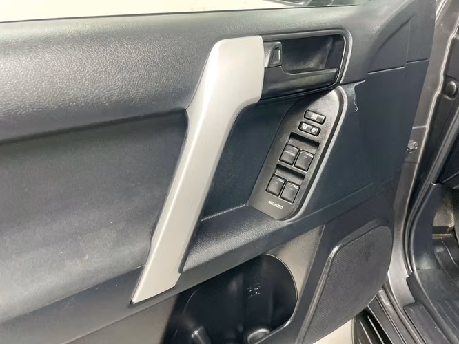 TOYOTA LAND CRUISER PRADO - 2023 - TPX - Automarket - Imagen 4