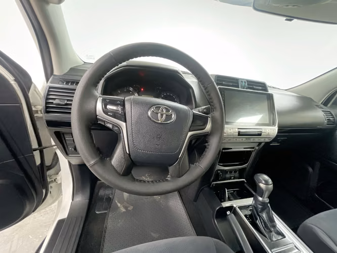 TOYOTA LAND CRUISER PRADO - 2023 - TPX - Automarket - Imagen 6