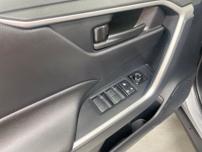TOYOTA RAV4 - 2025 - RAX - Automarket - Imagen 4