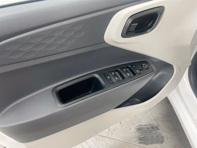 HYUNDAI GRAND I-10 - 2026 - HIX - Automarket - Imagen 4