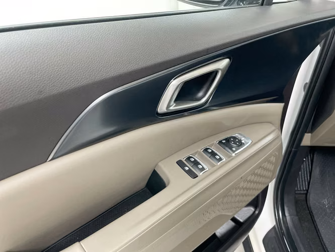 KIA CARNIVAL - 2026 - MVKZ - Automarket - Imagen 4