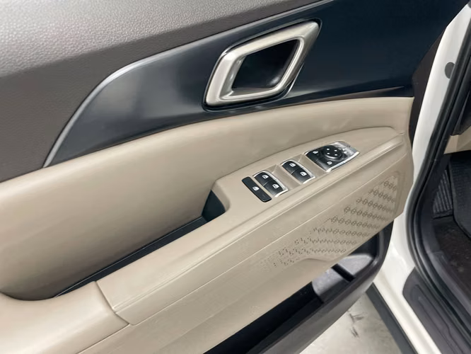 KIA CARNIVAL - 2026 - MVKZ - Automarket - Imagen 4