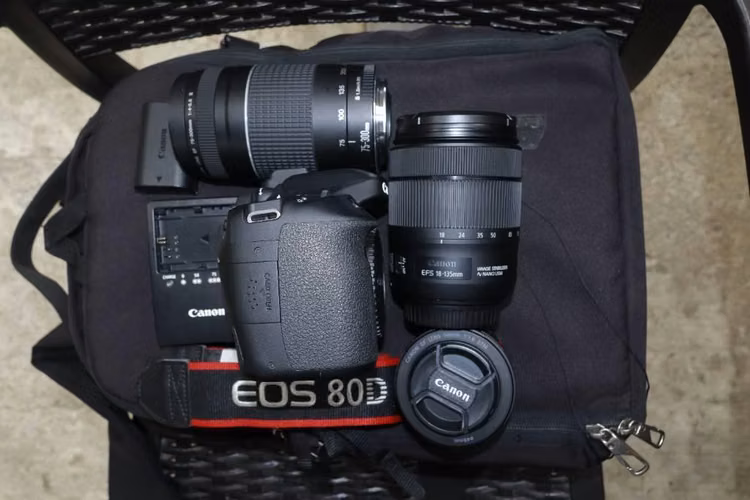 CANON EOS 80D + 3 Lentes y Accesorios - Imagen 5