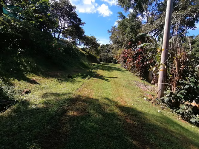 SE VENDE TERRENO DE 1,238 MTS2 EN BAJO DEL RIO CHAME