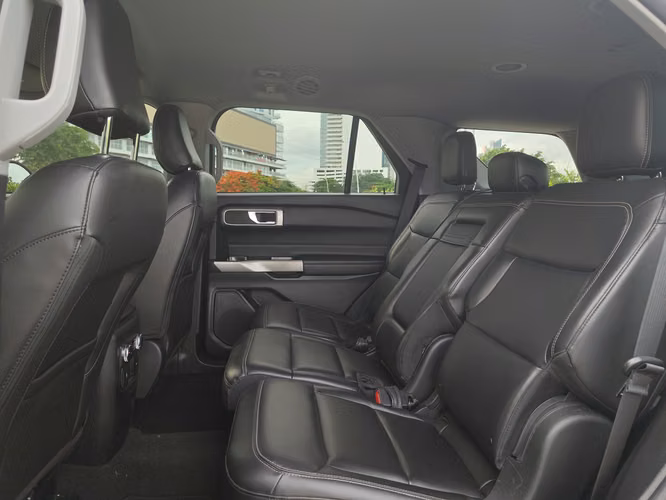 Ford Explorer XLT - Imagen 11