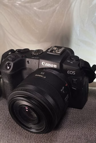 Cámara Profesional Canon EOS RP (Full-frame Mirrorless) - Imagen 2