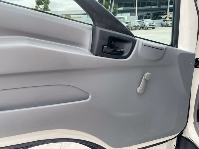HINO XZU710L-ZKFML3 - 2024 - THDE - Automarket - Imagen 4