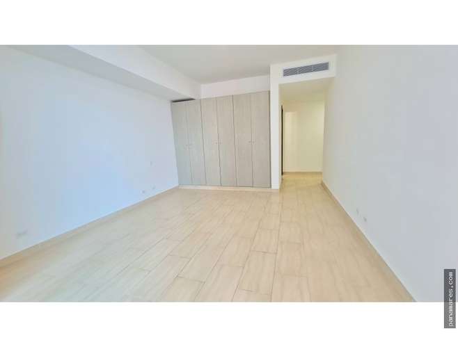 Grand Tower Modelo A - Punta Pacifica — Apartamento en Venta - Imagen 10